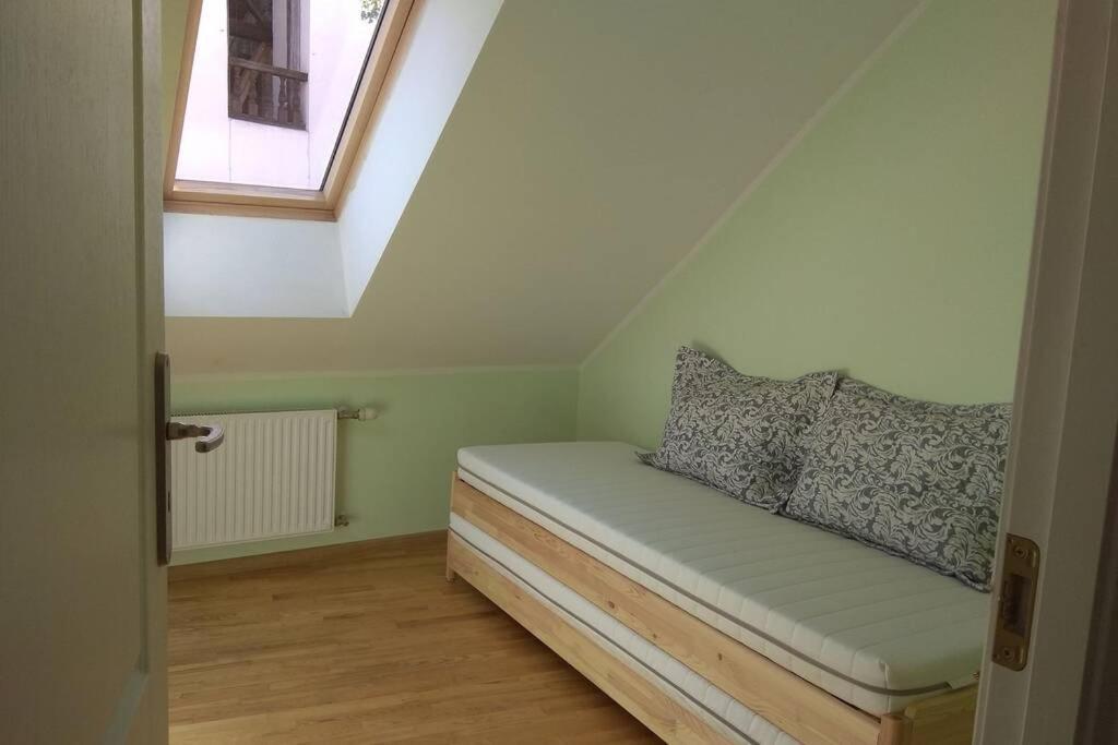 Private Sauna & 4 Bedrooms Old Town Rooftop Apartment VNO Esterno foto
