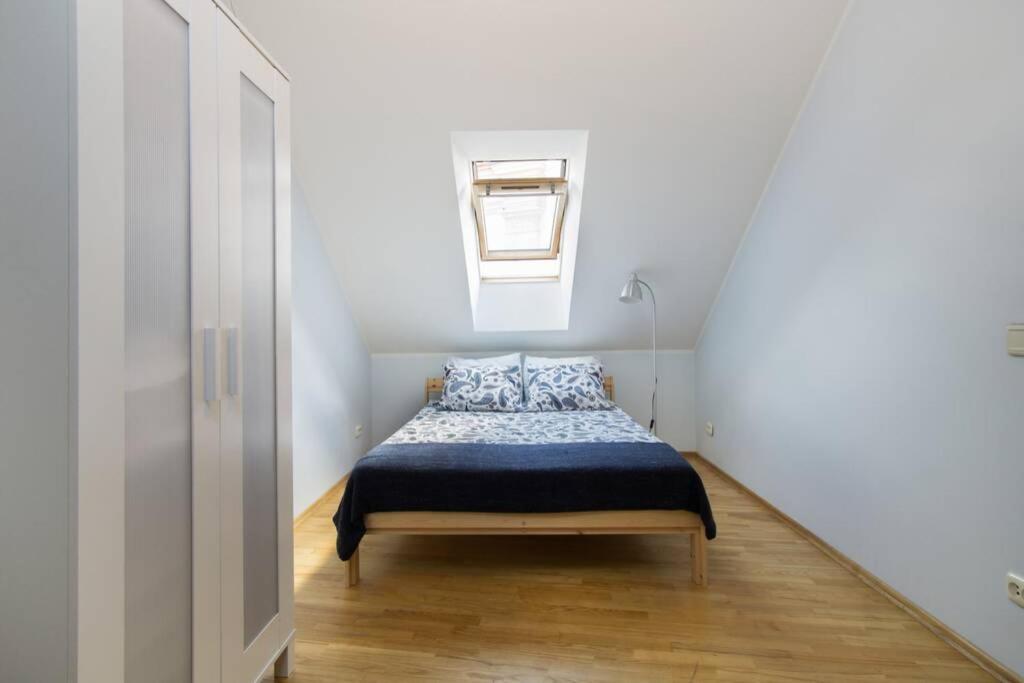 Private Sauna & 4 Bedrooms Old Town Rooftop Apartment VNO Esterno foto